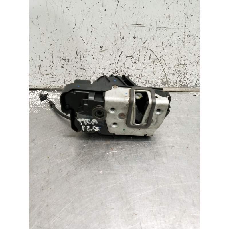 Recambio de motor cierre centralizado trasero izquierdo para ford puma referencia OEM IAM H1BAA26413DE 5P 2019