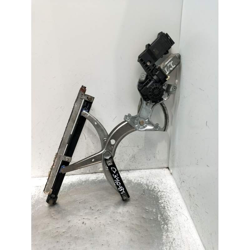 Recambio de elevalunas trasero izquierdo para volkswagen passat b3/b4 (3a2, 35i) 1.6 referencia OEM IAM  5P 