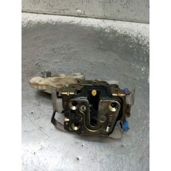MOTOR CIERRE CENTRALIZADO DELANTERO DERECHO 80552AA200 5P 2001