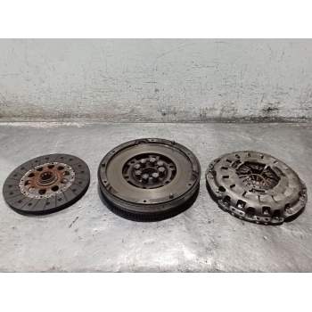 KIT EMBRAGUE 324019910 124029510 2001
