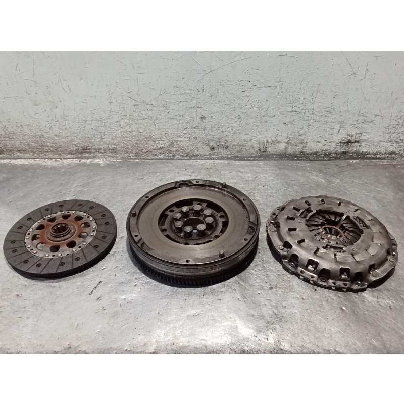Recambio de kit embrague para bmw 3 compact (e46) 320 td referencia OEM IAM 324019910 124029510 2001