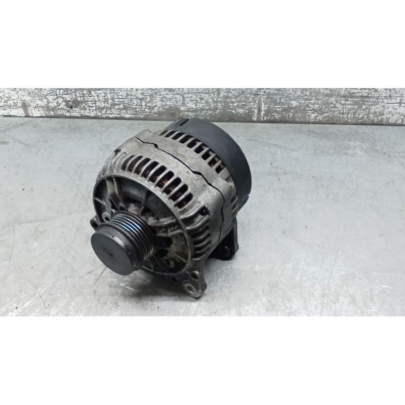 Recambio de alternador para volkswagen passat b5 (3b2) 1.9 tdi referencia OEM IAM 0123515003 028903028 120A