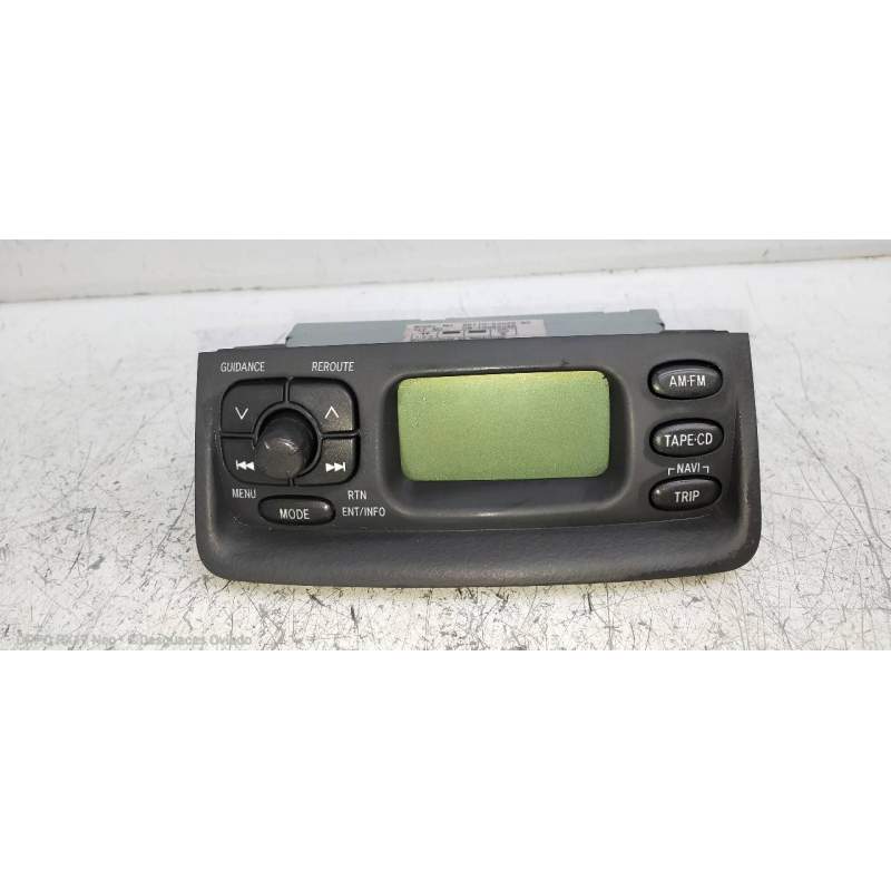 Recambio de sistema audio / radio cd para toyota yaris (ncp1/nlp1/scp1) 1.4 d-4d linea luna referencia OEM IAM 8611052022B0 CNTS