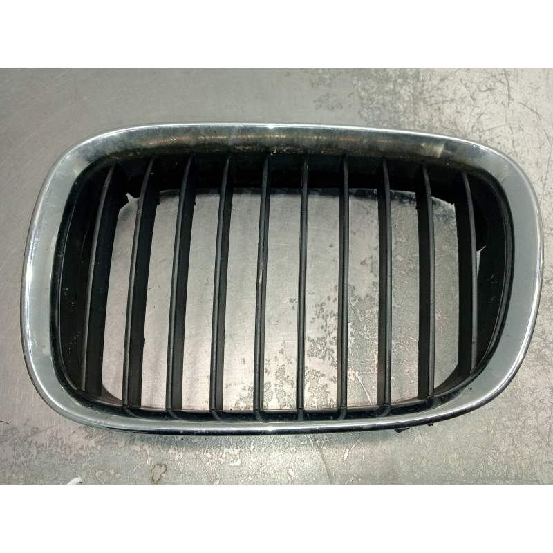 Recambio de rejilla delantera para bmw serie 5 berlina (e39) 520d referencia OEM IAM   IZQUIERDA