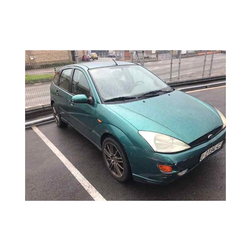 ford focus berlina (cak) del año 2000