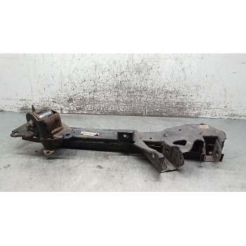 BRAZO SUSPENSION INFERIOR TRASERO IZQUIERDO **ANTERIOR** 06