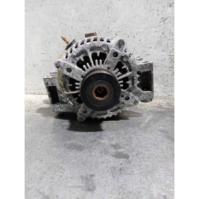 Recambio de alternador para chrysler voyager (rg) 2.8 crd cat referencia OEM IAM 04727866AB 1042106090 