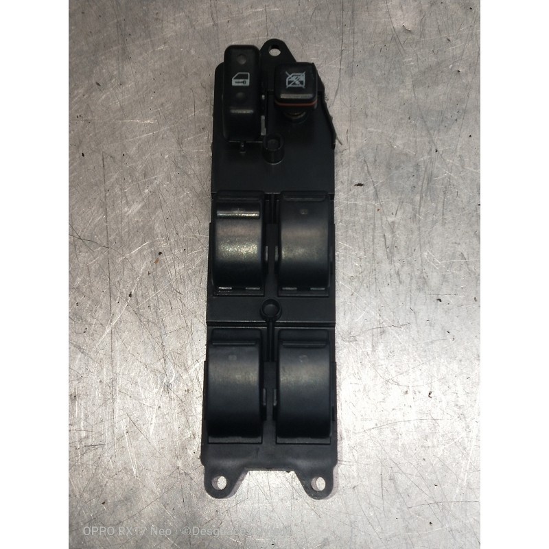 Recambio de mando elevalunas delantero izquierdo para toyota corolla (e12) 2.0 d-cat referencia OEM IAM 37073C26A05 84820 5P