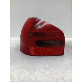 PILOTO TRASERO IZQUIERDO 8l0945095a 1996