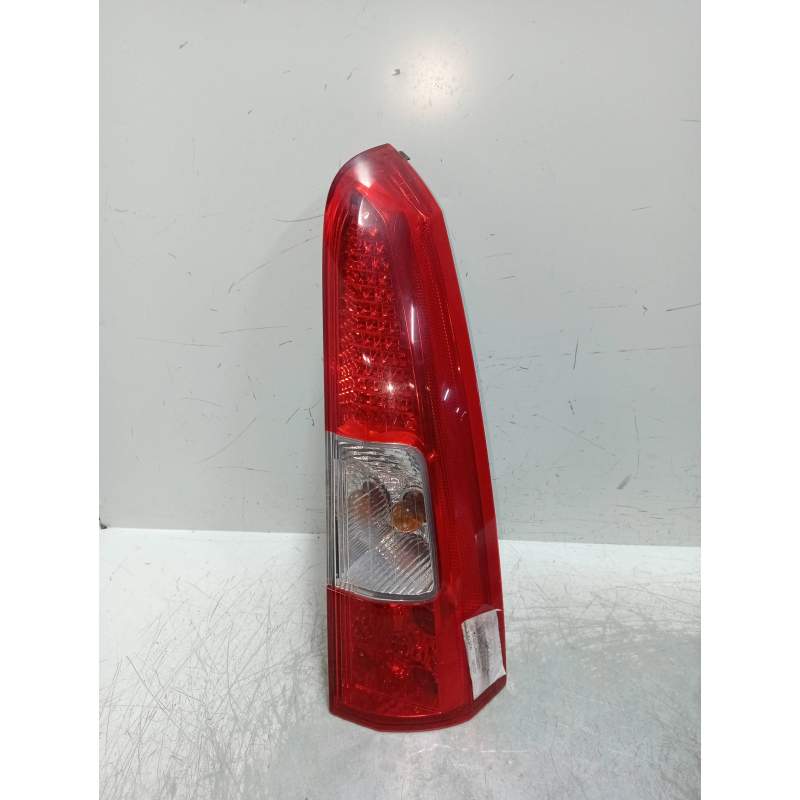 Recambio de piloto trasero derecho para volvo xc70 d5 awd ocean race referencia OEM IAM   