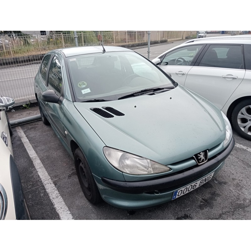 peugeot 206 berlina del año 2001