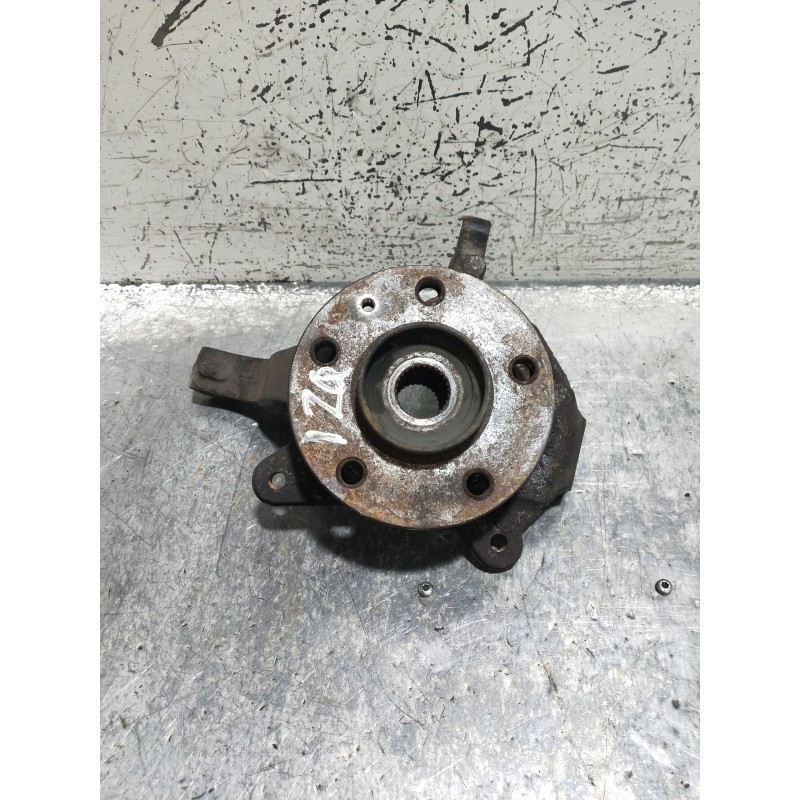 Recambio de mangueta delantera izquierda para renault trafic combi (ab 4.01) 29 ln combi9 acristalado referencia OEM IAM   