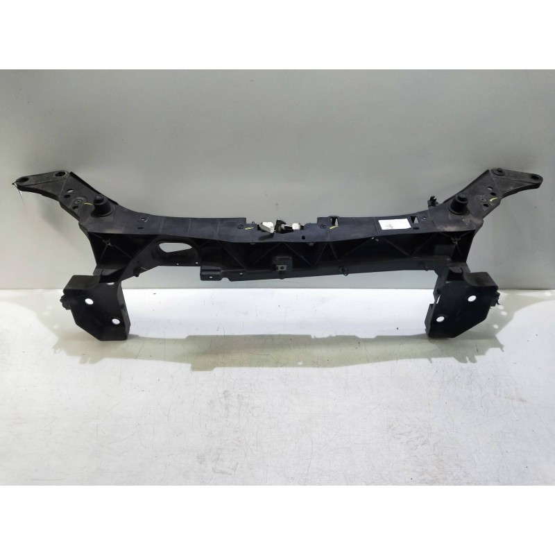 Recambio de panel frontal para renault clio iii 1.4 16v referencia OEM IAM   