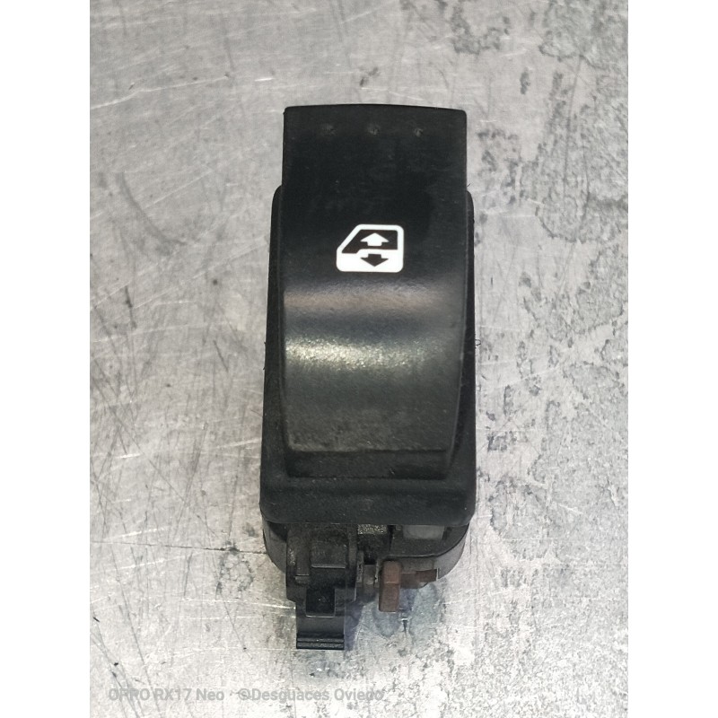 Recambio de mando elevalunas delantero derecho para renault trafic combi (ab 4.01) 29 ln combi9 acristalado referencia OEM IAM 2