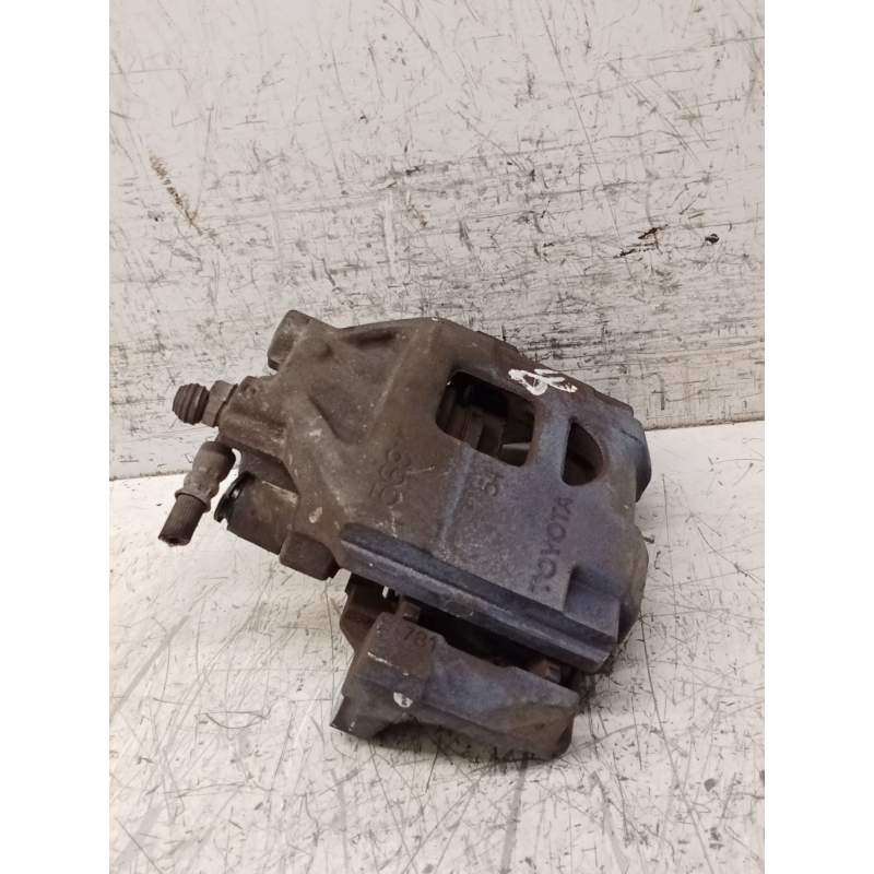 Recambio de pinza freno delantera derecha para toyota yaris active referencia OEM IAM  13G 2014