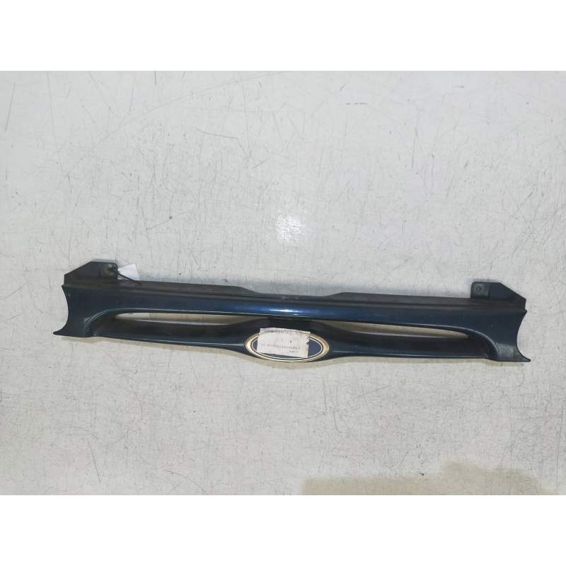 Recambio de rejilla delantera para ford mondeo berlina/familiar (fd) 1.8 turbodiesel cat referencia OEM IAM   1993