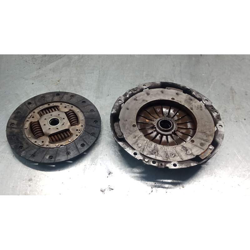 Recambio de kit embrague para peugeot 406 coupé (8c) 2.2 hdi referencia OEM IAM 701550 22HDI 2000
