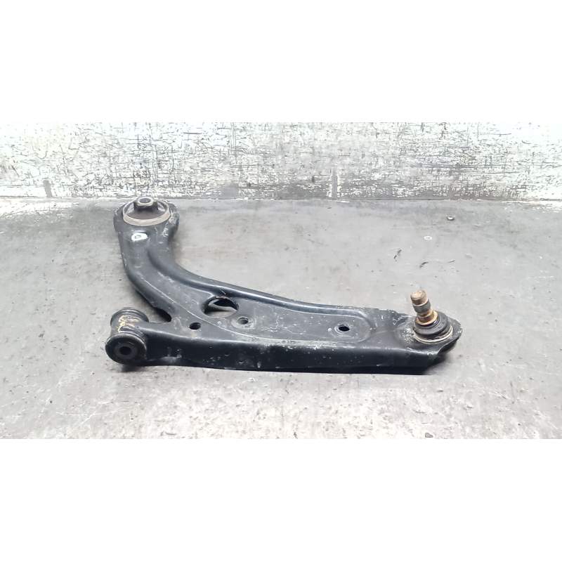 Recambio de brazo suspension inferior delantero izquierdo para fiat 500 312 1.0 hybrid referencia OEM IAM 00520139620  