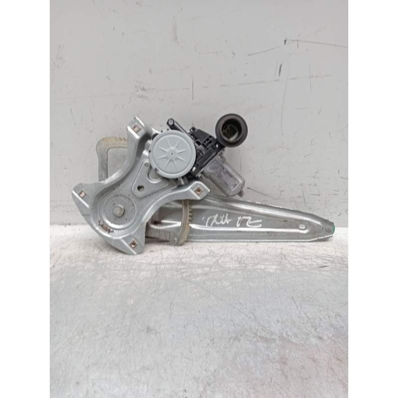 Recambio de elevalunas trasero izquierdo para toyota yaris active referencia OEM IAM 857100d100 973582101 5p 2014