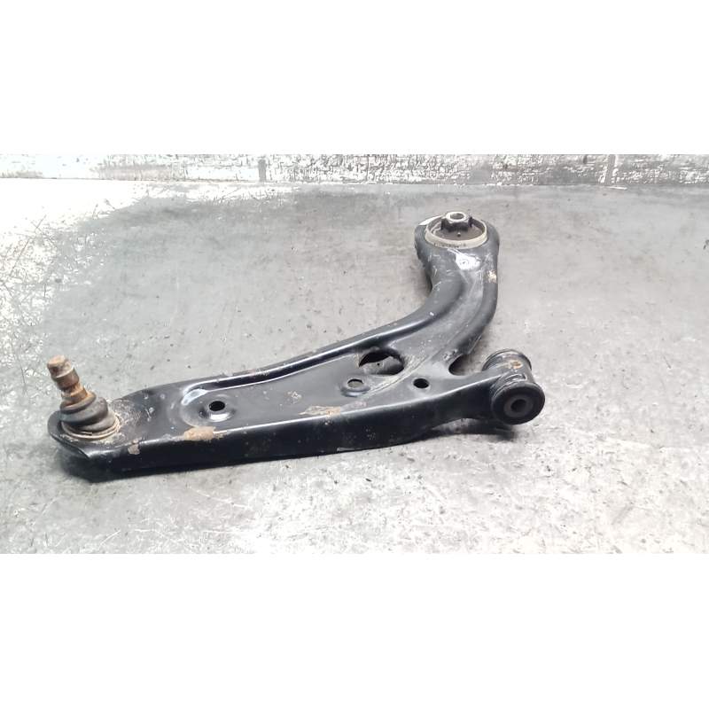 Recambio de brazo suspension inferior delantero derecho para fiat 500 312 1.0 hybrid referencia OEM IAM 00520139610  