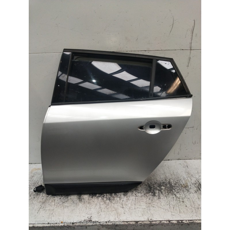 Recambio de puerta trasera izquierda para renault megane iii sport tourer dynamique referencia OEM IAM   5P