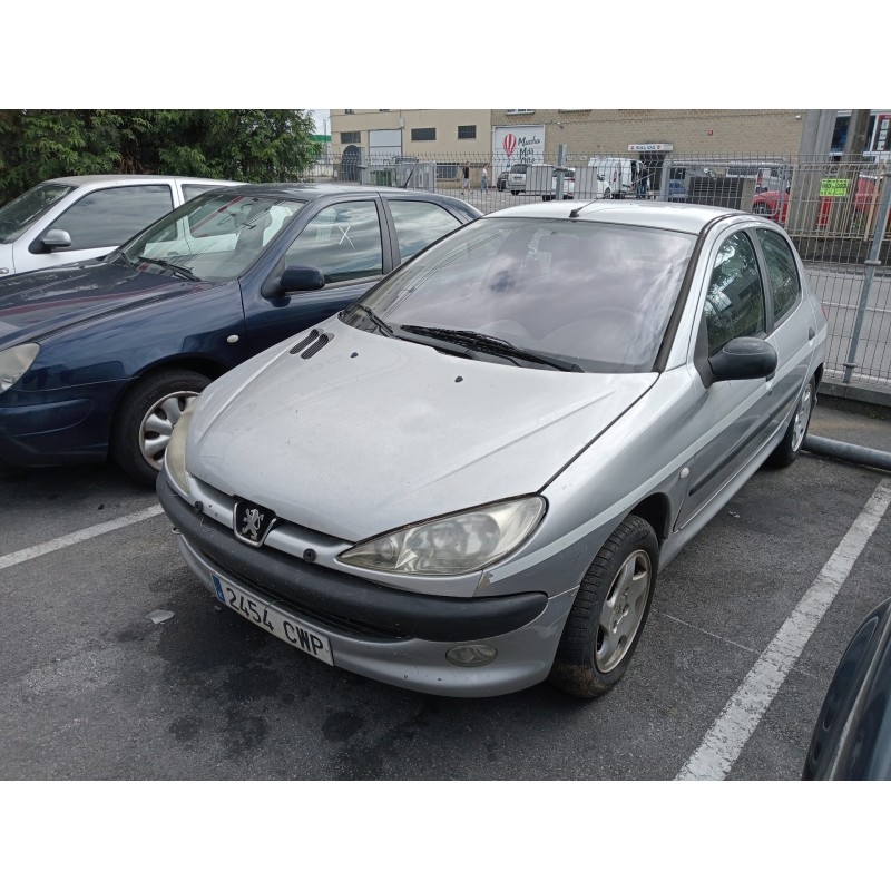 peugeot 206 berlina del año 2004