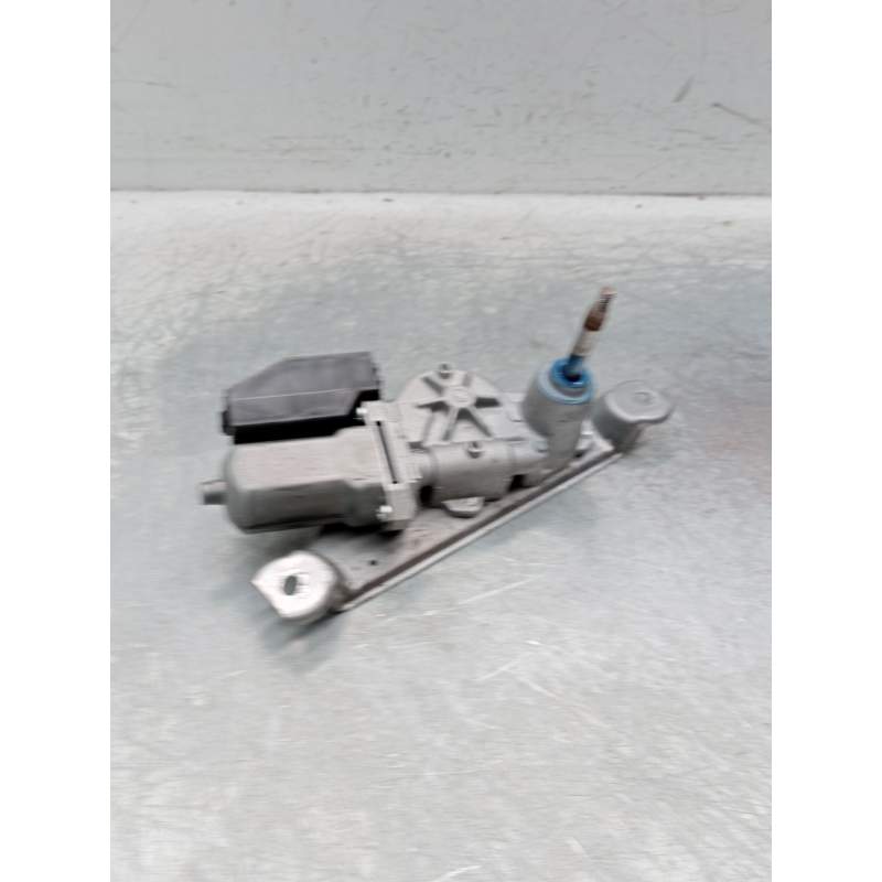 Recambio de motor limpia trasero para toyota yaris active referencia OEM IAM   2014