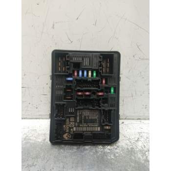 CAJA RELES / FUSIBLES 284B71965R 5F8L12F02 8775427601