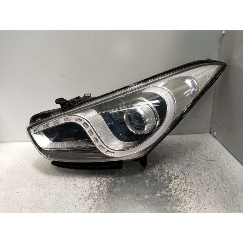 Recambio de faro izquierdo para hyundai i40 style blue referencia OEM IAM   