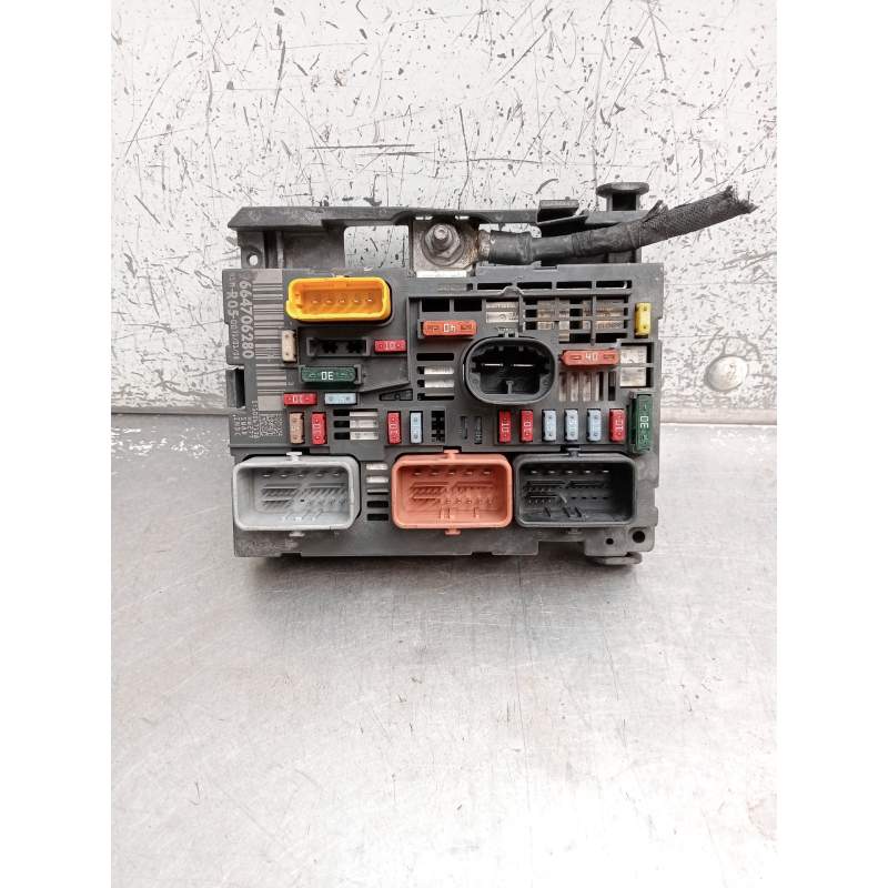 Recambio de caja reles / fusibles para peugeot 308 referencia OEM IAM 9664706280 BSMR05 
