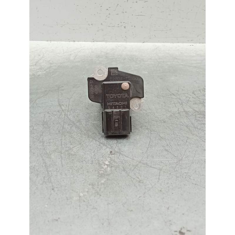 Recambio de caudalimetro para toyota c-hr (_x1_) 1.8 hybrid (zyx10_, zyx11_) referencia OEM IAM 2220475030 AFH70M376708 2016