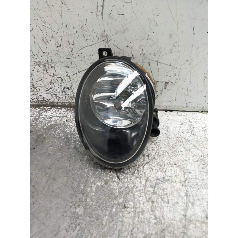 Recambio de faro antiniebla izquierdo para mercedes-benz sprinterii caja cerrada (desde 01.06) referencia OEM IAM A906820389  