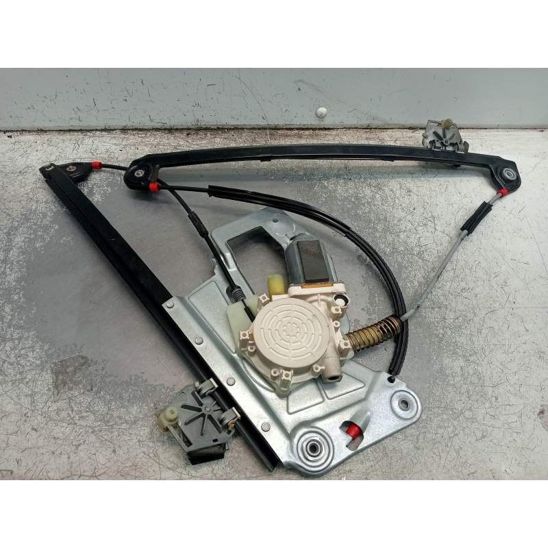 Recambio de elevalunas delantero derecho para bmw serie 5 berlina (e39) 520d referencia OEM IAM   4P