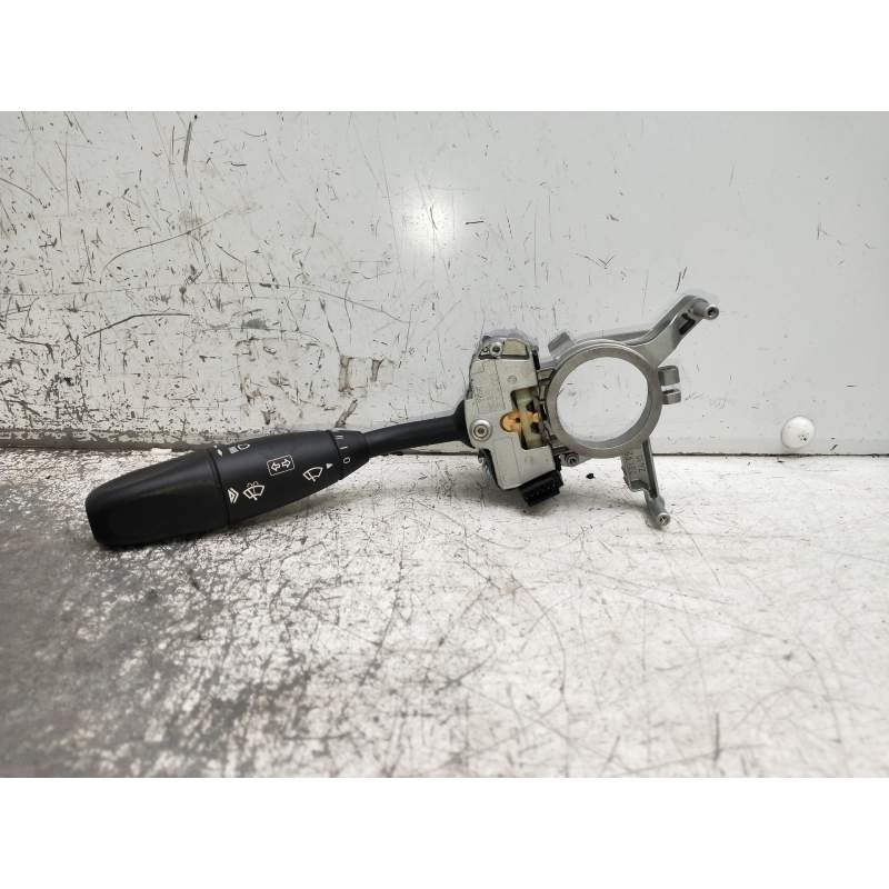 Recambio de mando limpia para mercedes-benz sprinterii caja cerrada (desde 01.06) referencia OEM IAM A9065450310 280927 261114Q0