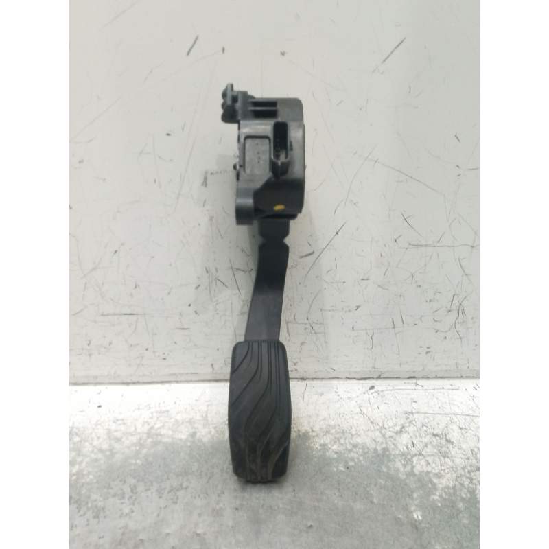 Recambio de potenciometro pedal para dacia sandero iii 1.0 tce 90 eco-g referencia OEM IAM 180100912R  