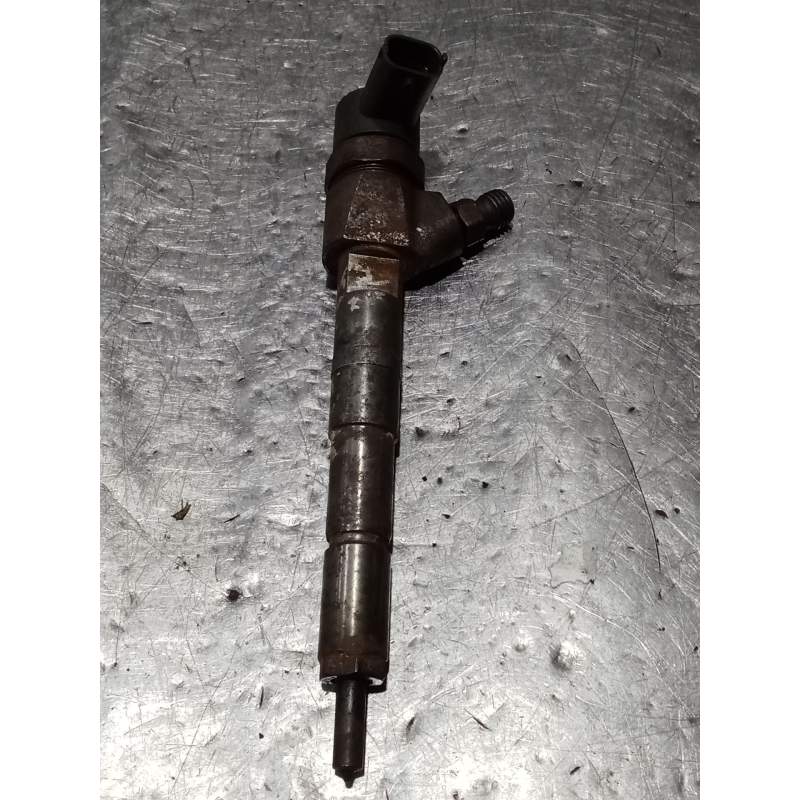 Recambio de inyector para alfa romeo gt (937_) 1.9 jtd (937cxn1b) referencia OEM IAM 0445110111 2102306958514 BOSCH