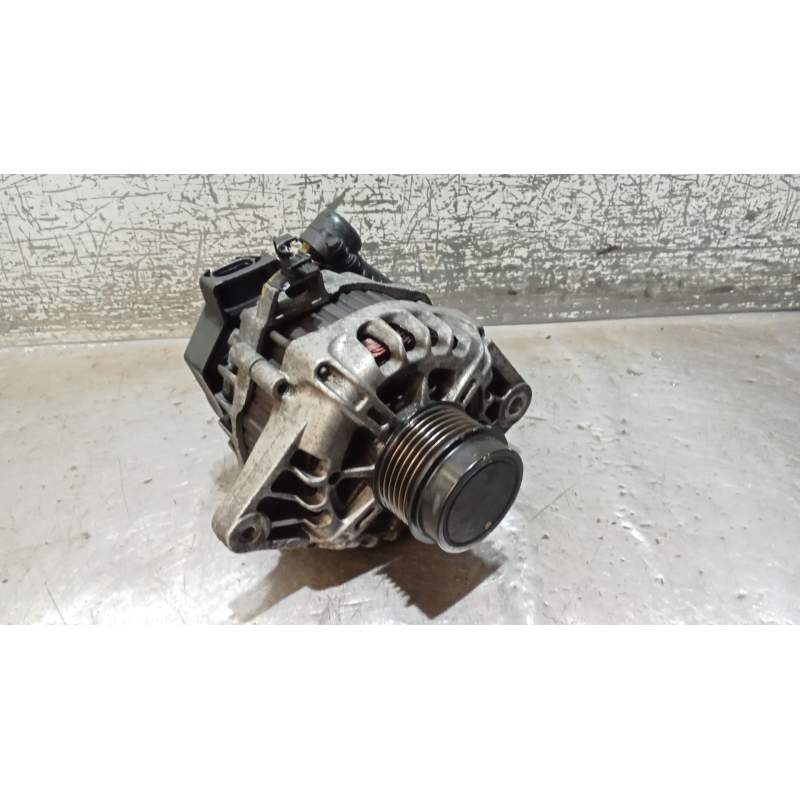 Recambio de alternador para kia cee´d (jd) 1.6 gdi referencia OEM IAM 373002B710 2617585 
