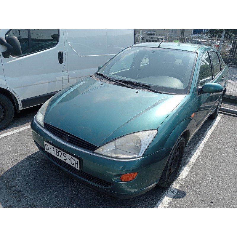 ford focus berlina (cak) del año 2000