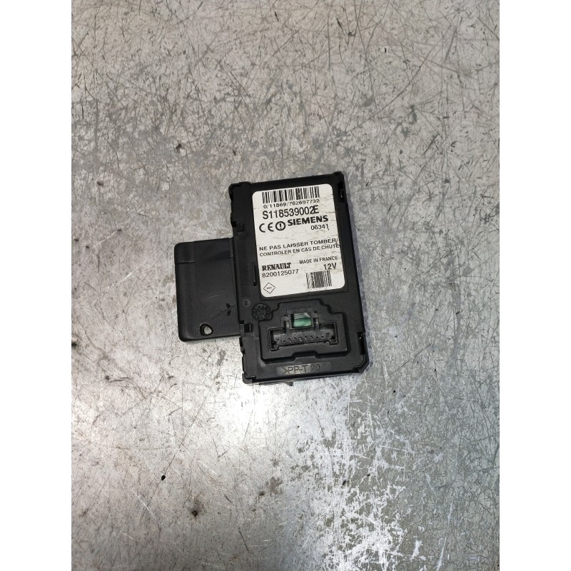 Recambio de conmutador de arranque para renault megane ii berlina 5p confort dynamique referencia OEM IAM S118539002E 8200125077