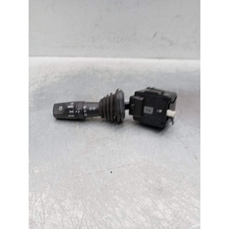 Recambio de mando luces para chevrolet captiva 2.0 vcdi lt referencia OEM IAM 202005410  2006