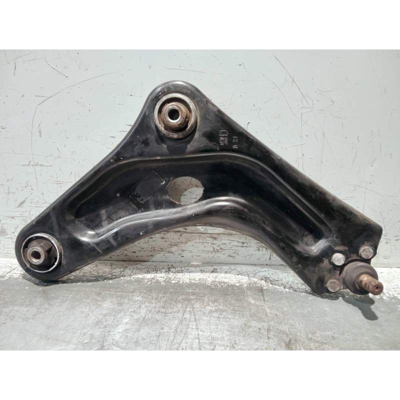 Recambio de brazo suspension inferior delantero derecho para citroën c3 picasso referencia OEM IAM   