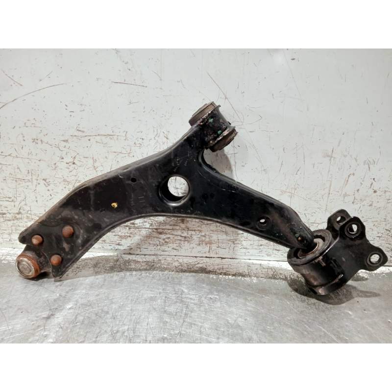Recambio de brazo suspension inferior delantero derecho para volvo v50 familiar referencia OEM IAM TC2109 16HDI 2004