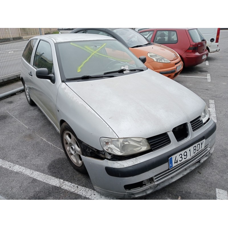 seat ibiza (6k1) del año 2001