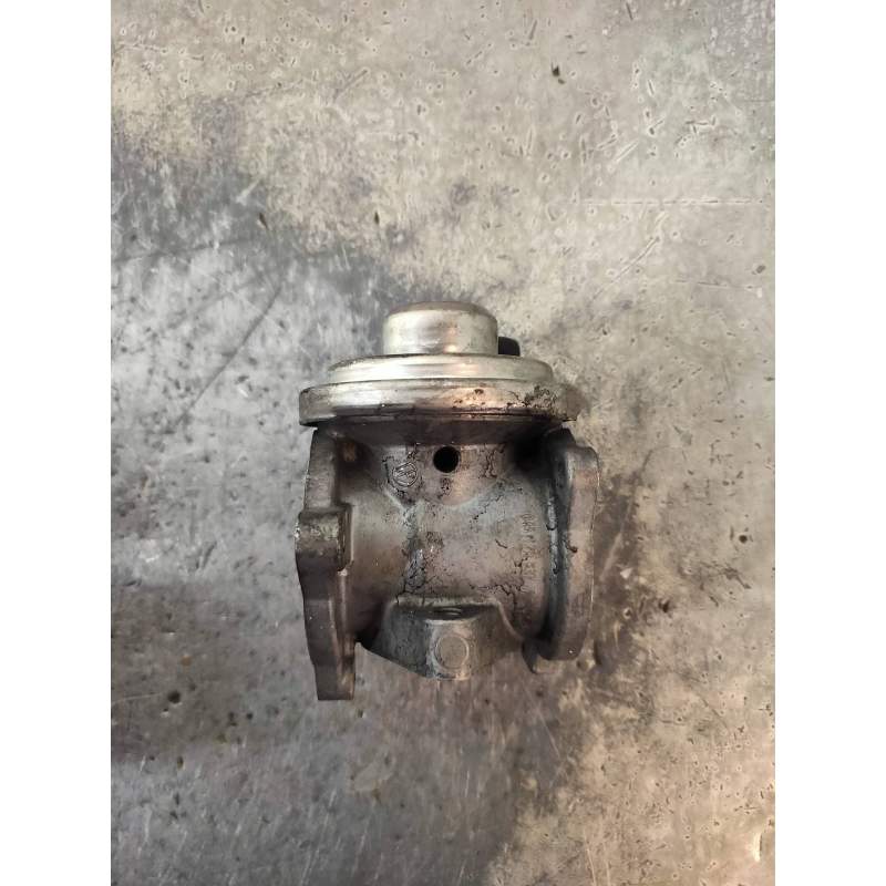Recambio de valvula egr para volkswagen polo (9n3) advance referencia OEM IAM 045129637A 14TDI 2005