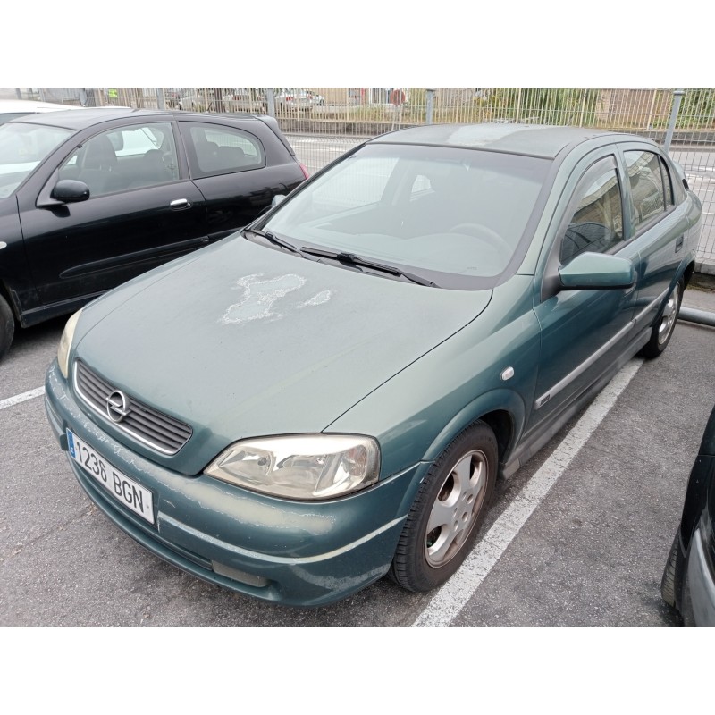 opel astra g berlina del año 2001