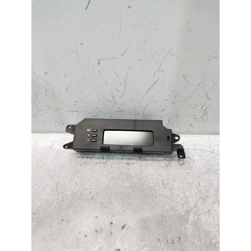 Recambio de pantalla multifuncion para hyundai i20 referencia OEM IAM 941011J620 12000009401V 
