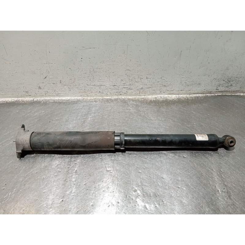 Recambio de amortiguador trasero derecho para ford puma referencia OEM IAM L1TC18080 1A101386A 2019