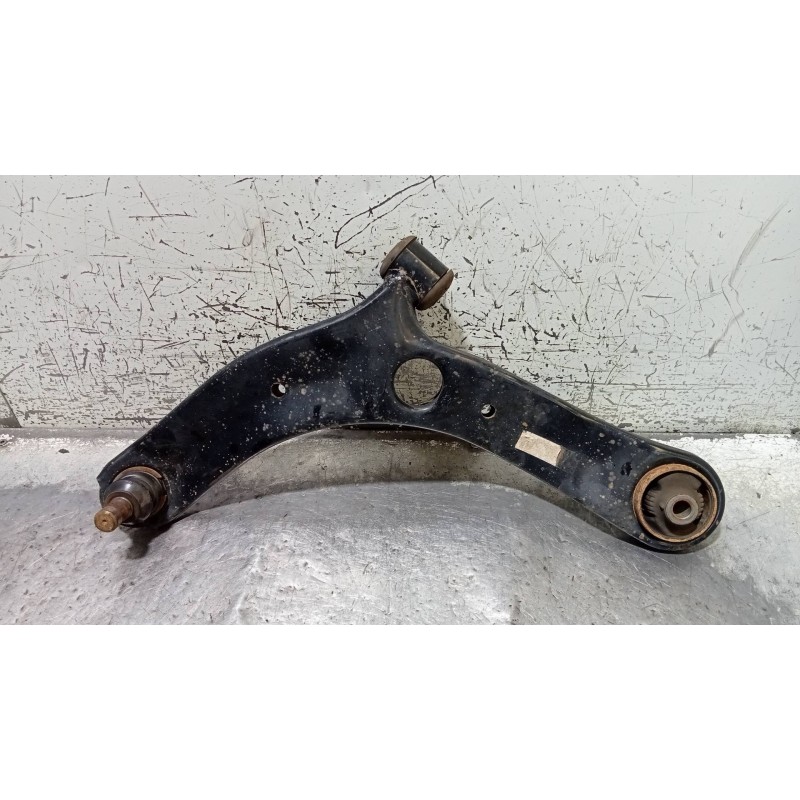 Recambio de brazo suspension inferior delantero izquierdo para ssangyong tivoli 1.6 turbodiesel cat referencia OEM IAM   