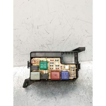 CAJA RELES / FUSIBLES 