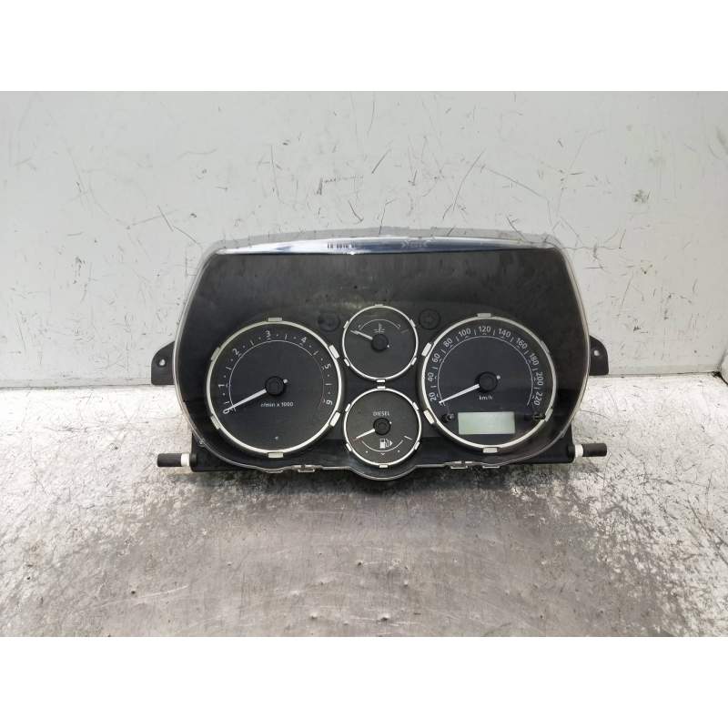 Recambio de cuadro instrumentos para land rover freelander referencia OEM IAM 50115005319097 YWY500070Q 